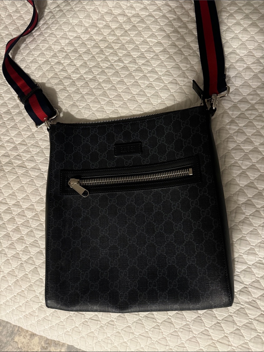 Gucci Messenger
GG Supreme Black/Grey